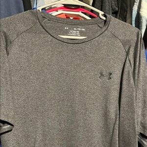 Under Armour Gray short Sleeve Shirt